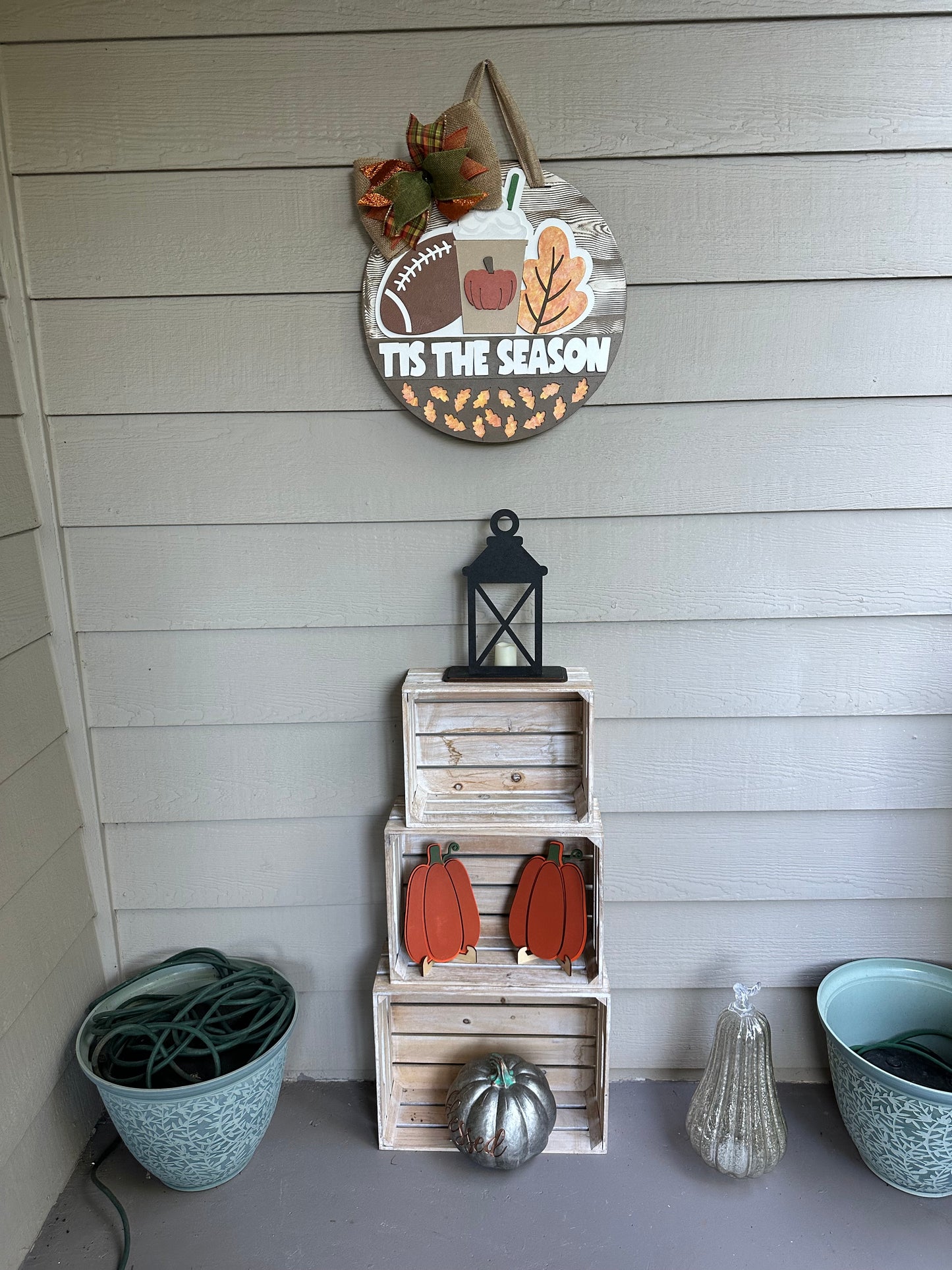 Fall Pumpkin Decor with stands